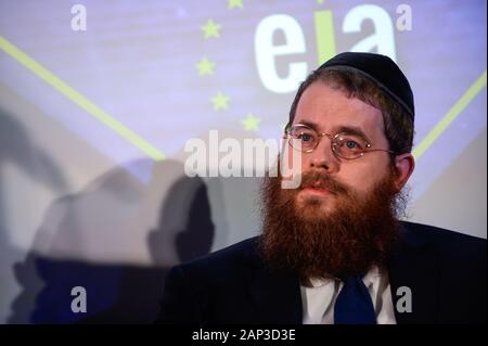 Aktion und Schutz der Liga, Vorsitzender Rabbi Shlomo Koves nimmt an einer Podiumsdiskussion des Europäischen Jüdischen Verband Konferenz über Antisemitismus in Krakau. Eine Delegation von mehr als 100 Europäischen Staats- und Regierungschefs, Minister und hochrangige Beamte des Parlaments von Europa und Gesetzgeber aus der ganzen Kontinent wird ein März in Auschwitz am 20. und 21. Januar besuchen. Der März, zum Internationalen Holocaust Gedenktag statt, wird von der EJA, der Dachorganisation der jüdischen Organisation in Europa, die von Rabbi Menachem Margolin und die Aktion und Schutz Liga Europas führte geführt werden, Stockfoto