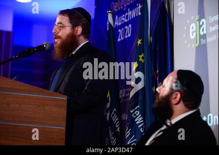 Aktion und Schutz der Liga, Vorsitzender Rabbi Shlomo Koves spricht während einer Podiumsdiskussion des Europäischen Jüdischen Verband Konferenz über Antisemitismus in Krakau. Eine Delegation von mehr als 100 Europäischen Staats- und Regierungschefs, Minister und hochrangige Beamte des Parlaments von Europa und Gesetzgeber aus der ganzen Kontinent wird an eine im März in Auschwitz am 20. und 21. Januar. Der März, zum Internationalen Holocaust Gedenktag statt, wird von der EJA, der Dachorganisation der jüdischen Organisation in ganz Europa unter der Leitung von Rabbi Menachem Margolin und die Aktion und Schutz Liga der E geführt werden. Stockfoto