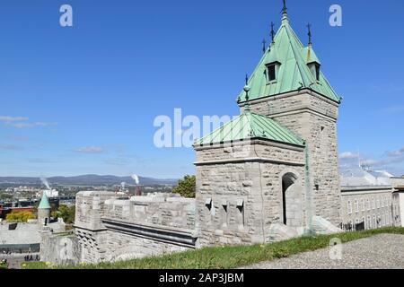 Die Mauern, Tore und Befestigungen der Altstadt von Quebec Stockfoto