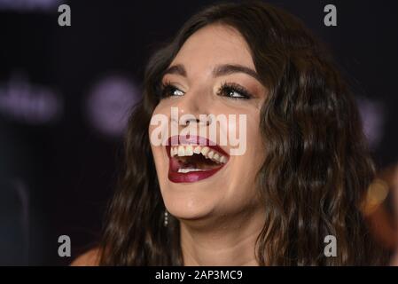 Sängerin Ana Guerra besucht einen fotoauftrag vor der Odeon Music Awards Gala im Royal Theater in Madrid. Stockfoto