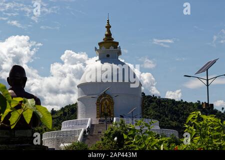 Der Weltfriedensstupa von Pokhara, Nepal Stockfoto