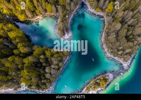 Luftbild, Inseln und bewaldete Ufer von oben, Eibsee bei Grainau, Oberbayern, Bayern, Deutschland Stockfoto