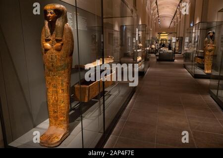 Das Ägyptische Museum in Turin, Italien mit Artefakten und Statuen aus dem alten Ägypten. Museo Egizio di Torino, berühmten Attraktion für Touristen in Italia Stockfoto