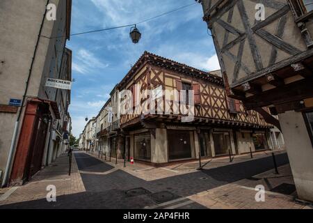 Villeneuve-sur-Lot, (früher unter dem Namen Villeneuve-d'Agen) Stadt und Gemeinde im Südwesten der französischen Departement Lot-et-Garonne, Frankreich, Europa. Stockfoto