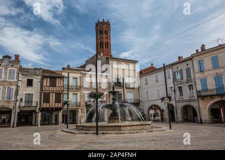 Villeneuve-sur-Lot, (früher unter dem Namen Villeneuve-d'Agen) Stadt und Gemeinde im Südwesten der französischen Departement Lot-et-Garonne, Frankreich, Europa. Stockfoto