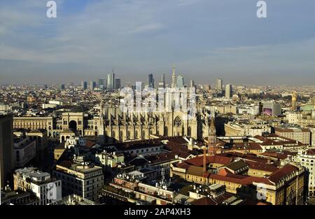 Überblick über Mailand vom Torre Velasca gesehen, im Foto Palazzo Terrazza Martini, Duomo, der Galleria Vittorio Emanuele mit im Hintergrund die Porta Nuova Viertel (Duilio Piaggesi/Fotogramma, Mailand - 2020-01-21) p.s. La foto e 'utilizzabile nel rispetto del contesto in Cui e' Stata scattata, e senza intento diffamatorio del decoro delle Persone rappresentate Stockfoto