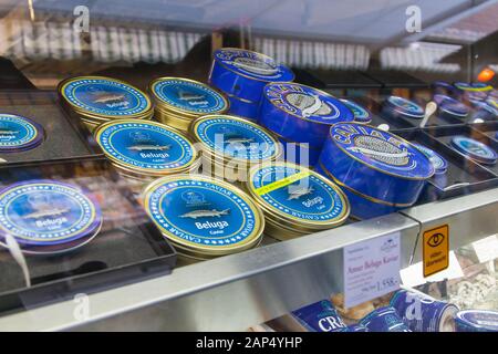 Beluga Kaviar für Verkauf an Fish-Gruber Fischhändler, Naschmarkt, Wien, Österreich. Stockfoto