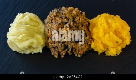 Vegetarische Haggis mit Neeps und Tatties, eine fleischfreie Alternative für ein Burns Supper Stockfoto