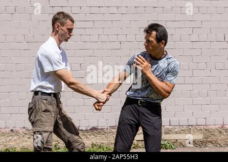 Selbstverteidigungsmethoden Krav Maga Stockfoto