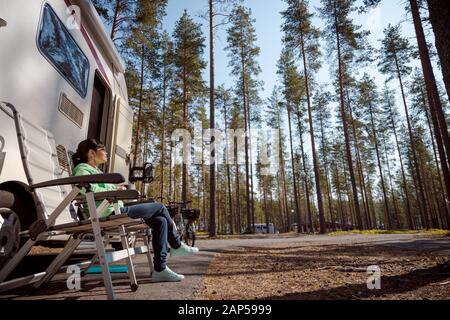 Familienurlaub reisen RV, Urlaub im Reisemobil, Caravan Auto Urlaub. Stockfoto