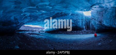 Eishöhle am jokulsarlon-gletscher in Island Stockfoto