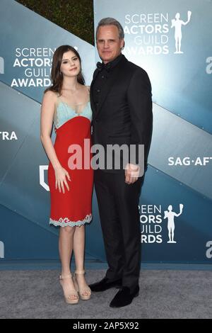 Los Angeles, CA. 19 Jan, 2020. Kathleen Rose Park, Michael Park bei Ankunft für 26. jährlichen Screen Actors Guild Awards - Teil 3 im Shrine Auditorium, Los Angeles, CA, 19. Januar 2020. Credit: Priscilla Grant/Everett Collection/Alamy leben Nachrichten Stockfoto