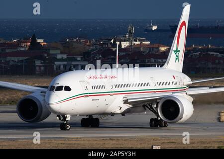 Istanbul/Türkei - 29. März 2019: Royal Air Maroc Boeing 787-8 Dreamliner CN-RGB-passagiermaschine Abflug am Flughafen Istanbul Atatürk Stockfoto