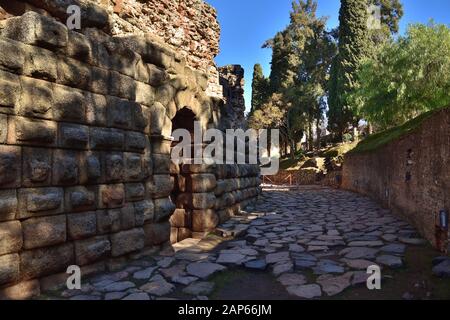 Merida in Spanien. Römisches Amphitheater. Außentür Stockfoto