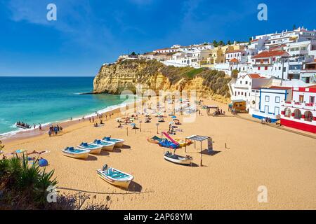 Strand von Carvoeiro, Algarve, Portugal Stockfoto