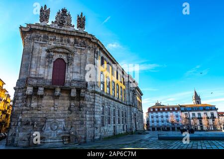 Porto Centro Portugues de Fotografia Portuguese Centre of Photography Pittoreske View on a Blue Sky Day in Winter Stockfoto