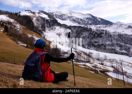 Blick auf das Tal der Galyan und Wanderer in der Türkei von maçka trabzon Stockfoto