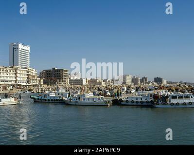 Arabische Republik Syrien Tartous. Allgemeine Ansicht von der Strandpromenade. Foto vor dem syrischen Bürgerkrieg. Stockfoto