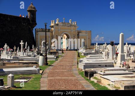 Der historische und berühmte Santa Maria Magdalena de Pazzis Friedhof ist eine beliebte Touristenattraktion in der Stadt San Juan in Puerto Rico Stockfoto