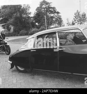 Anreise L. Norstad bei der NATO an Ypenburg Datum: 11 Juli 1961 Standort: Den Haag, Ypenburg, South-Holland Schlüsselwörter: Ankünfte Persönlicher Name: Lauris Norstad, Stockfoto