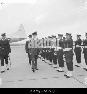 Anreise L. Norstad bei der NATO an Ypenburg Datum: 11 Juli 1961 Standort: Den Haag, Ypenburg, South-Holland Schlüsselwörter: Ankünfte Persönlicher Name: Lauris Norstad, Stockfoto