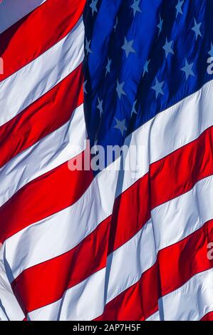 American Flag Detail Bilklawing In The Wind Stockfoto