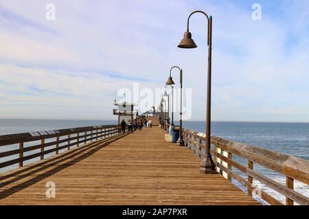 The wooden Imperial Beach pier in Imperial Beach CA Stockfoto