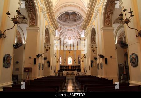 Die historische Kathedrale von San Juan, in der sich das Grab von Ponce de Leon befindet, ist eines der prominentesten Wahrzeichen im Alten San Juan, Puerto Rico Stockfoto