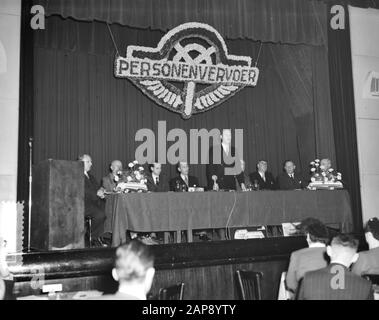 Kongress Personenverkehr in Amsterdam Datum: 29. Oktober 1951 Ort: Amsterdam, Noord-Holland Schlüsselwörter: Konferenzen, Personenverkehr Stockfoto