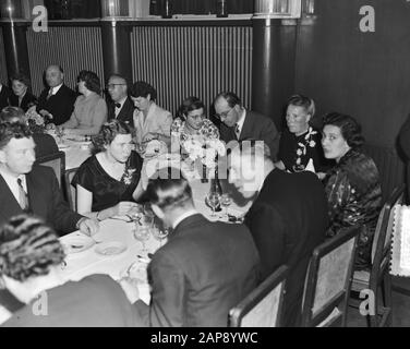Kongress Personenverkehr in Amsterdam Datum: 29. Oktober 1951 Ort: Amsterdam, Noord-Holland Schlüsselwörter: Konferenzen, Personenverkehr Stockfoto