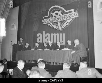 Kongress Personenverkehr in Amsterdam Datum: 29. Oktober 1951 Ort: Amsterdam, Noord-Holland Schlüsselwörter: Konferenzen, Personenverkehr Stockfoto