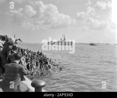 Ankunft Willem van der Zaan von den Antillen in den Helder Datum: 1. August 1956 Ort: Den Helder Schlüsselwörter: Ankunft persönlicher Name: Zaan, Willem van der Stockfoto