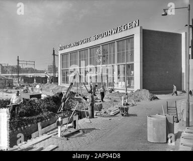 Baubahnhof Hofplein Rotterdam Datum: 9. Oktober 1956 Standort: Rotterdam, Zuid-Holland Schlagwörter: Bauaktivitäten, Eisenbahn, Stationen Stockfoto