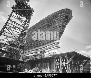 Bau-Flaggschiff Rotterdam für die HAU am RDM Datum: 4. Juni 1958 Schlagwörter: Schiffsbau Name: Rotterdam (Schiff) Stockfoto