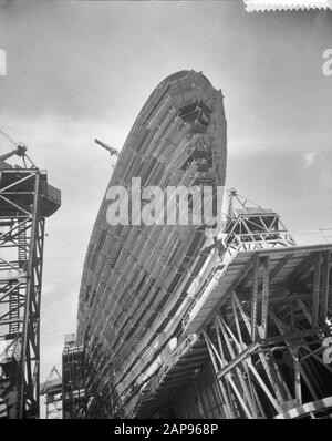 Bau-Flaggschiff Rotterdam für die HAU am RDM Datum: 4. Juni 1958 Schlagwörter: Schiffsbau Name: Rotterdam (Schiff) Stockfoto