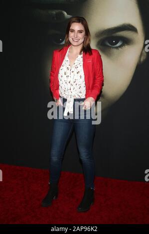 Hollywood, Ca. Januar 2020. Bree Essrig, bei der Premiere Von Universal Pictures "The Turning" im TCL Chinese Theatre in Hollywood, Kalifornien am 21. Januar 2020. Kredit: Faye Sadou/Media Punch/Alamy Live News Stockfoto