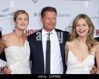 Lilli Schweiger, Til Schweiger und Stefanie Stappenbeck, Til Schweiger bei der Weltpremiere des Kinofilms DIE HOCHZEIT im Zoo-Palast in Berlin am 21. Stockfoto