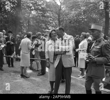 Concours Hippique in Rotterdam. Onderonsjes Datum: 2. September 1961 Standort: Rotterdam, Zuid-Holland Schlüsselwörter: Concours Stockfoto