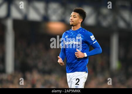 Januar 2020, Goodison Park, Liverpool, England; Premier League, Everton V Newcastle United: Mason Holgate (2) von Everton im Einsatz Stockfoto