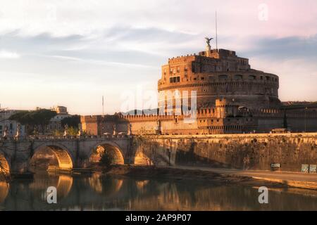 Blick auf die Engelsburg im Winter in Rom italien Stockfoto