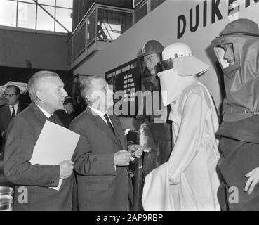 Die fünfte Messe in Apollohal wurde von mr. Eröffnet. S. H. Valentgoed. Generaldirektor der Arbeitswelt Datum: 22. April 1963 Name Der Einrichtung: Apollohal Stockfoto