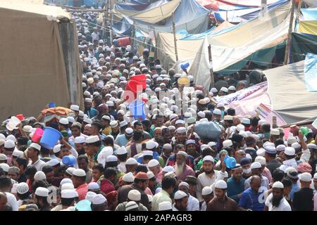 Jan10 2020 - Gazipur, dhaka Bangladesch - die erste Phase der Bishwa Ijtema, der zweitgrößten Gemeinde der Muslime, wurde heute als du abgeschlossen Stockfoto
