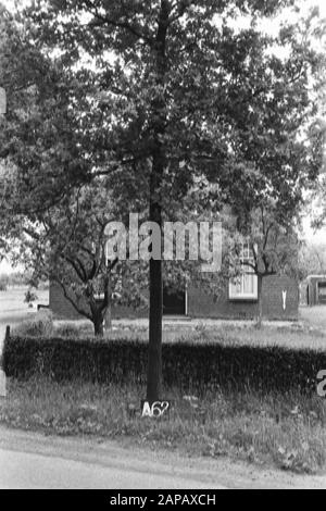 Fixpunkte Cultural Service Beschreibung: Farm in der Nähe von Aalten Anmerkung: A-62. Terreinwatmodifications Stockfoto