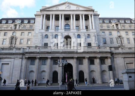 Das Gebäude der Bank of England in der Threadneedle Street in London, England Stockfoto