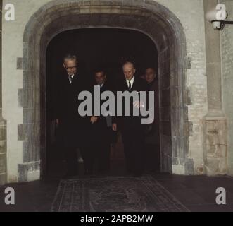 Besuch von Präsident Heinemann und Frau von WD in NL: Präsident Heinemann besucht St. Laurenskerk, Rotterdam Datum: 25. November 1969 Standort: Rotterdam, Zuid-Holland Schlüsselwörter: Besuche persönlicher Name: Heinemann, Gustav Institutionenname: Sint-Laurenskerk Stockfoto