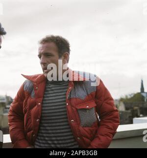 Der Filmschauspieler James Caan in den Niederlanden für Aufnahmen des Films Een Brug te ver' (A Bridge Too Far) Datum: September 1976 Schlagwörter: Schauspieler, Filme, Filmstars, Porträts Personenname: Caan James Stockfoto