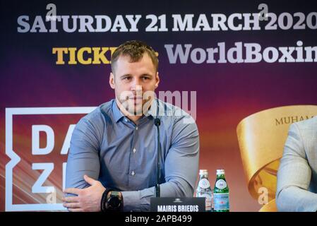 Riga, Lettland. Januar 2020. Mairis Briedis hatte während der Pressekonferenz vor seinem bevorstehenden Kampf um den IBF-Titel mit Yuniel Dorticos bei der World Boxing Super Series. Credit: Gints Ivuskans/Alamy Live News Stockfoto