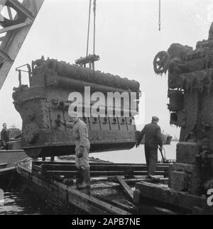 Amsterdam, Fotos der Reparaturarbeiten im Hafen Datum: 1945 Standort: Amsterdam, Noord-Holland Schlüsselwörter: Erholung, Zweiter Weltkrieg Stockfoto