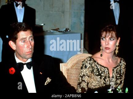 HSH Prinzessin Caroline von Monaco und HRH Prinz Charles nehmen an einem Abendessen im Chateau de Chambord während seiner Königstour durch Frankreich im November 1988 Teil Stockfoto