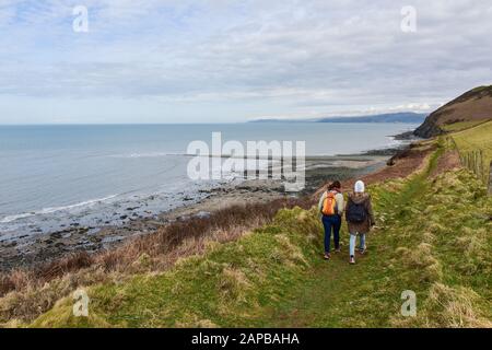 Sarn Wallog, auf walisisch Sarn Gynfelyn genannt, erstreckt sich in Cardigan Bay Wales UK Stockfoto